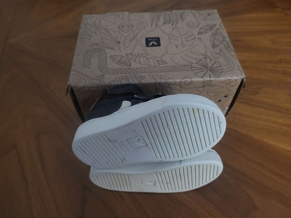 Sapatilha/bota Veja de Criança nr. 22