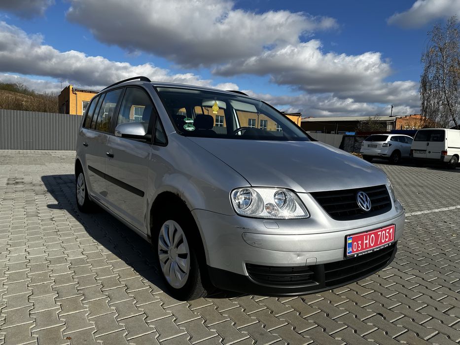 Volkswagen Touran 1.6 бензин MPI