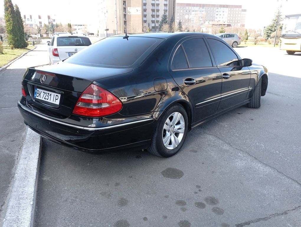 Продам мерседес бенс