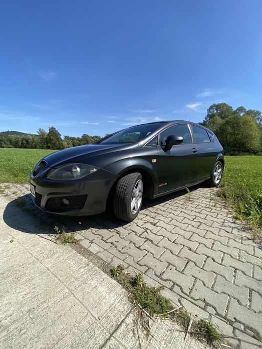 Sprzedam Seat Leon 2012 polift. Uzywany przez kobiete. ZADBANY!