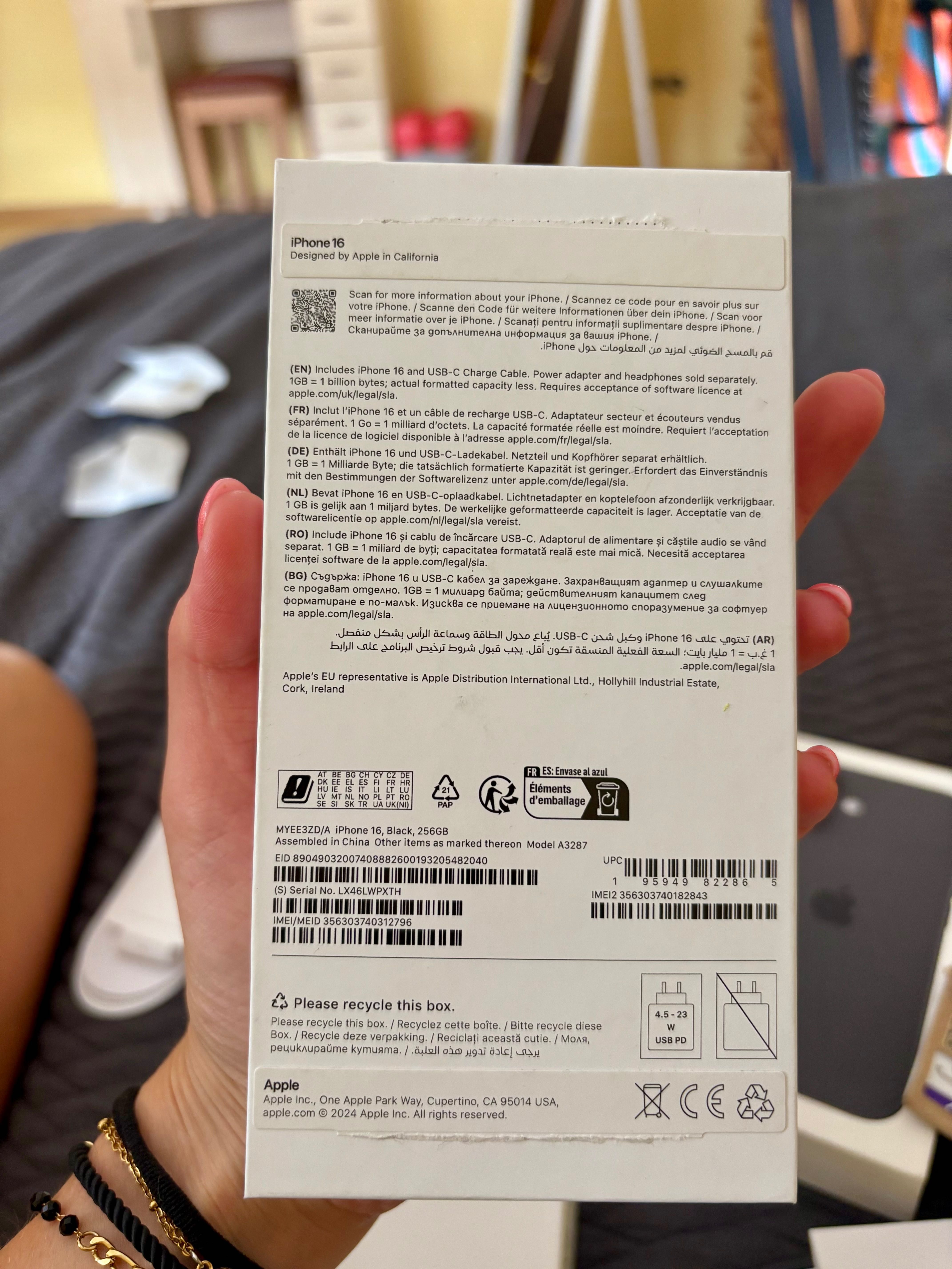 iPhone 16  Apple 256GB jak nowy 100% baterii