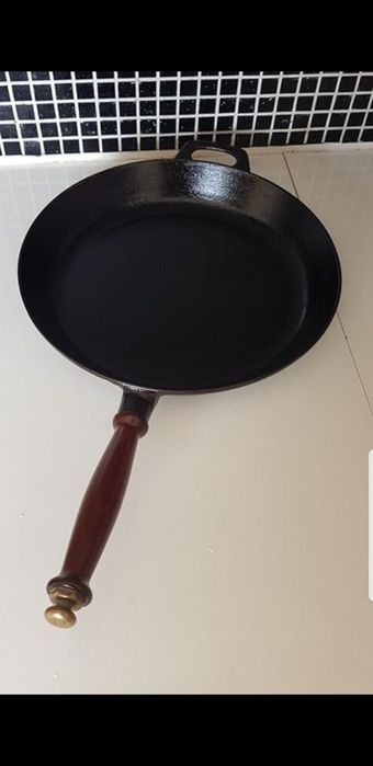 Patelnia zeliwna norweska 24 cm Hoyang Polaris