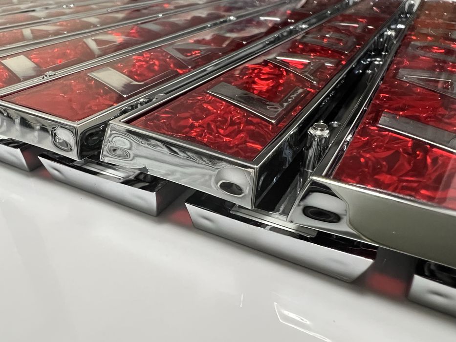 Задня рання червона емблема ВАЗ 2101 2102 2103 2106 Жигули СССР Жигулі