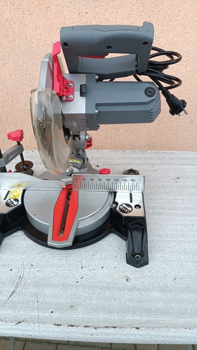 Торцовочна пила з Німеччини