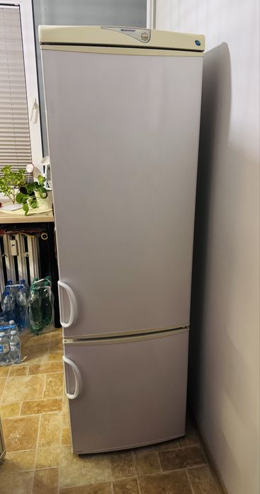 Lodowka Polar CZW 250