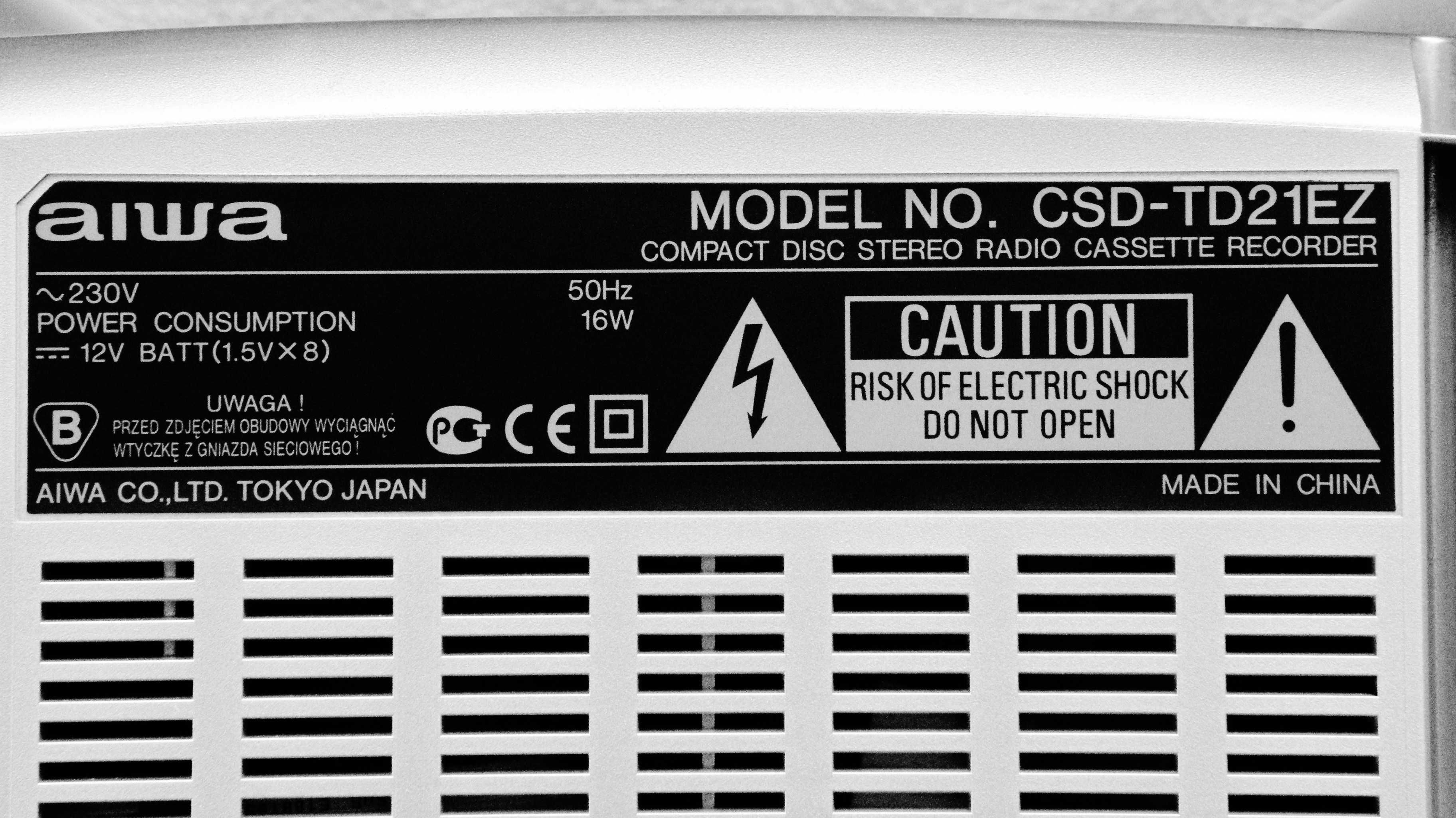 Radio-CD-magnetofon AIWA CSD-TD21EZ do naprawy - konserwacji
