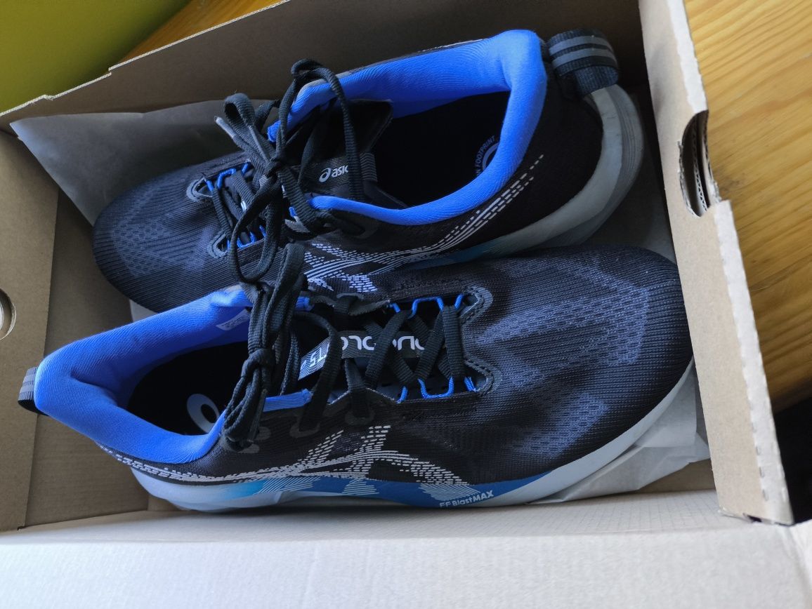Asics novablast 5