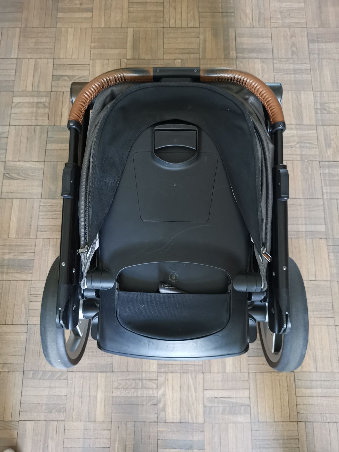 Wózek Mutsy Igo Urban Nomad 2 w 1 Dark Grey