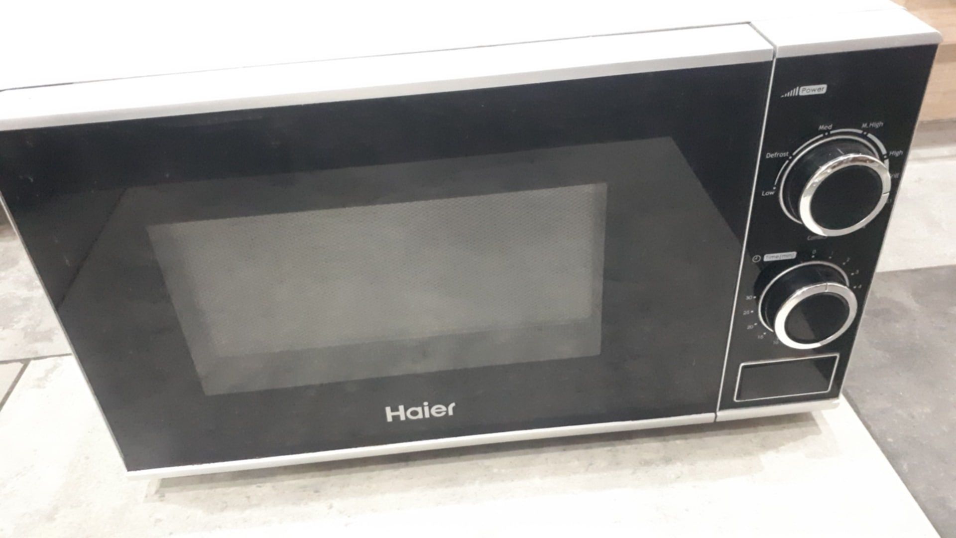 Kuchenka mikrofalowa Mikrofala Haier