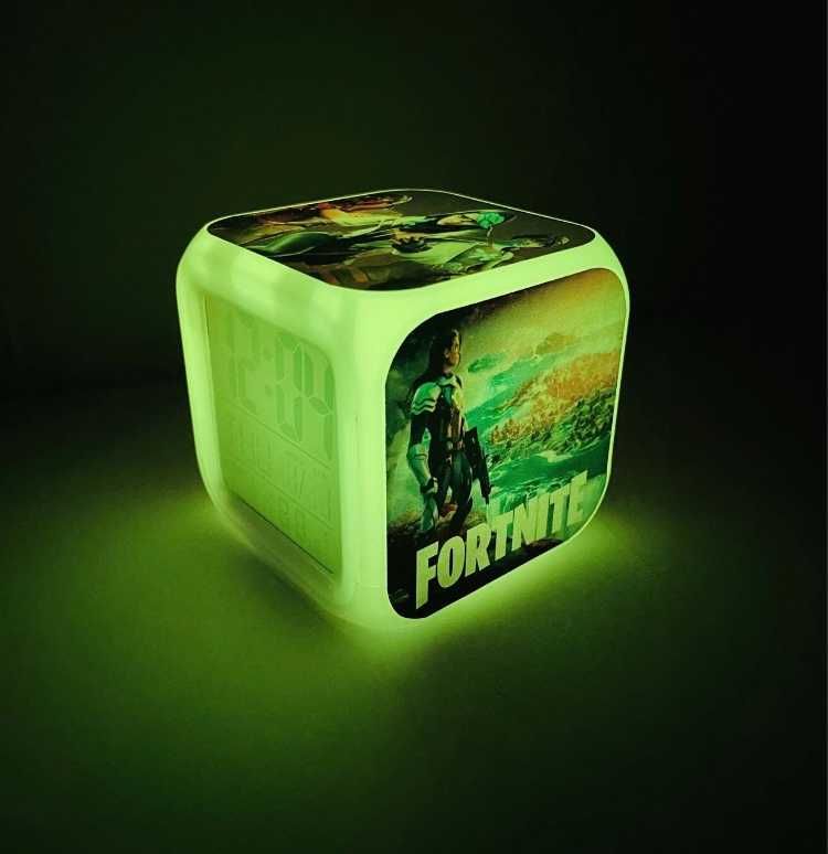 Часы хамелеон Fortnite Фортнайт светятся будильник