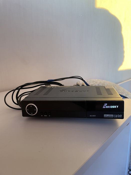 DVD, тюнер, під‘єднання до мікрофонів