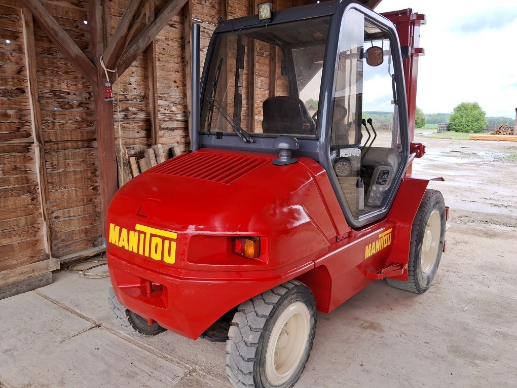 Навантажувач Manitou MSI40