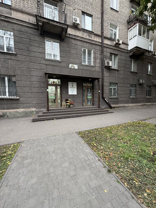 Продам приміщення центр