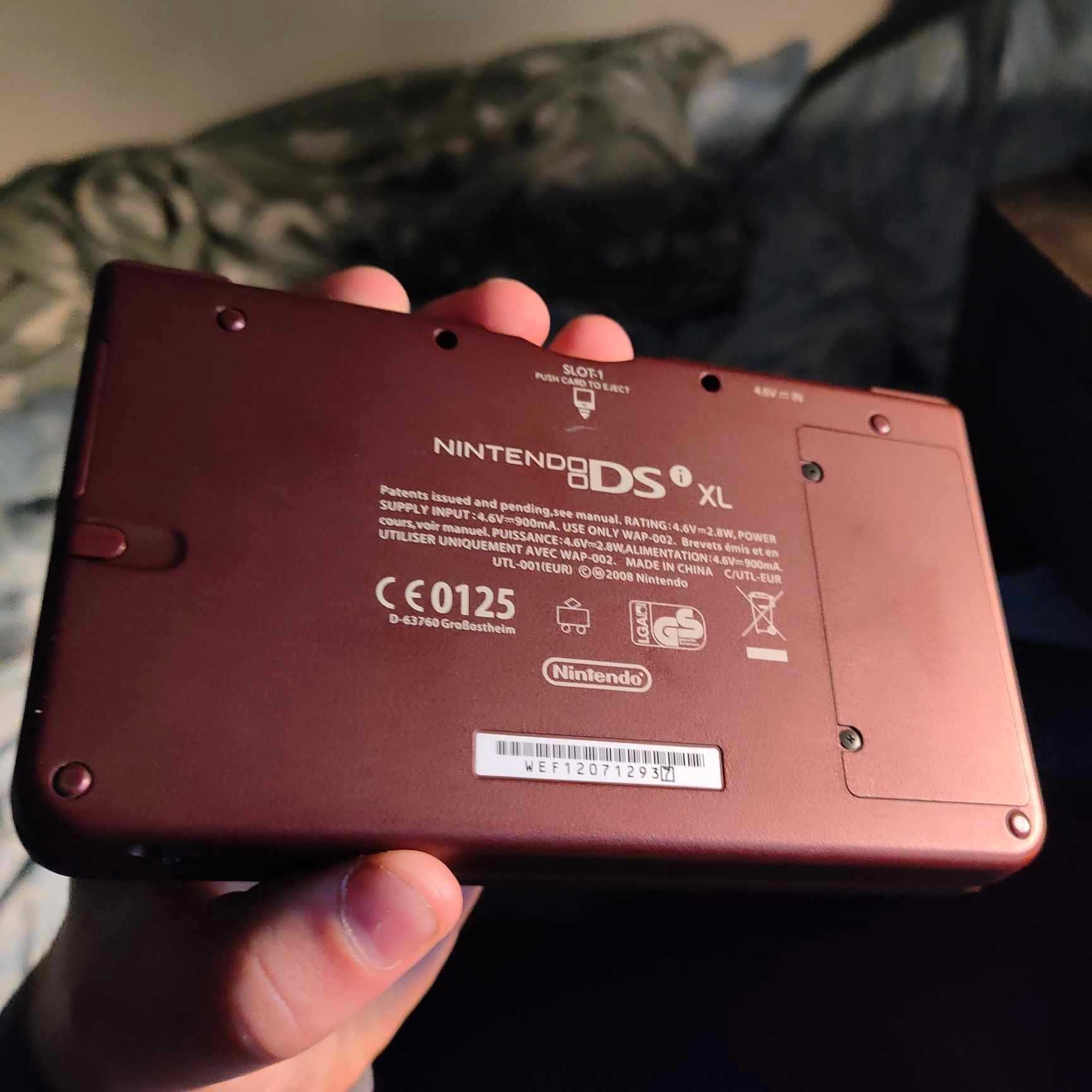 Nintendo DSi XL Bordowy