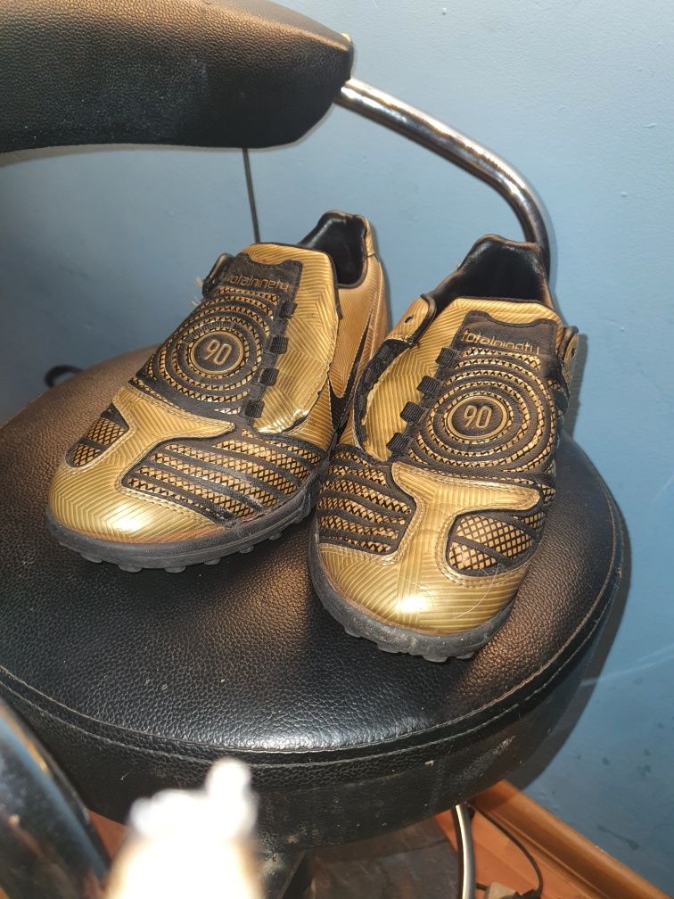 BNIKE TOTAL halowe uzywane