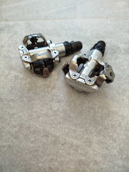 Pedais de Encaixe Shimano PDM520 + Sapatos Bontrager