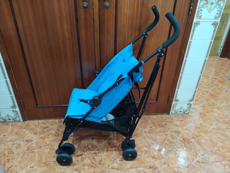 Carrinho de bebé bengala casa quarto apartamento vivenda escritório.