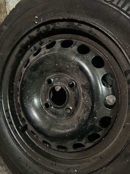 Opony zimowe z felga continental rozmiar 14