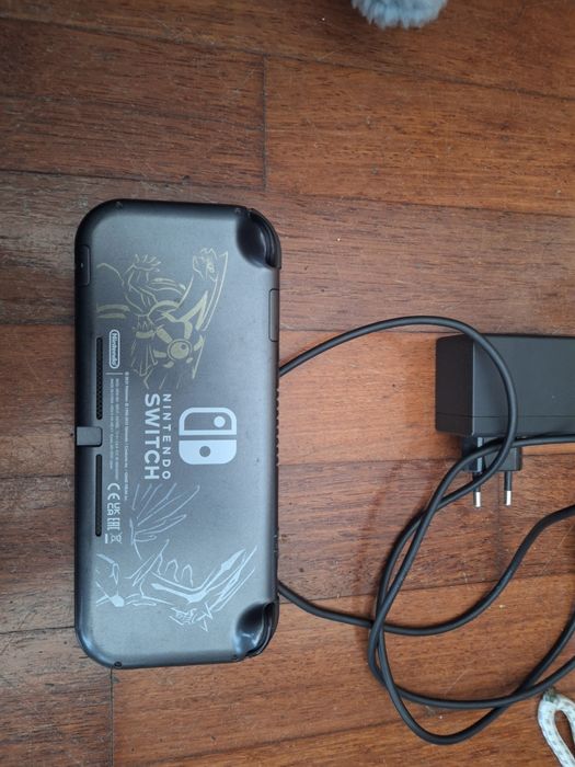 Vendo switch lite edicao palkia dialga