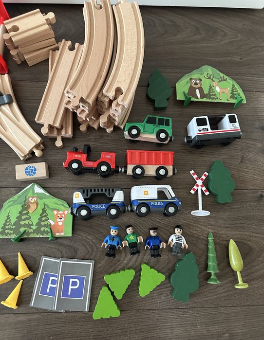 Велика залізниця, деревʼяна залізниця. Playtive 80 деталей