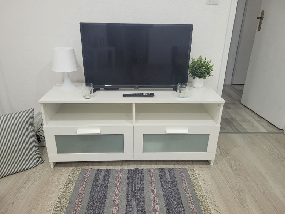 Móvel de sala branco