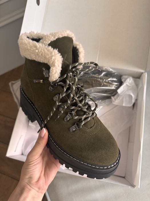 Жіночі шкіряні замшеві черевики на шнурівці оригінал Calvin Klein 39 р