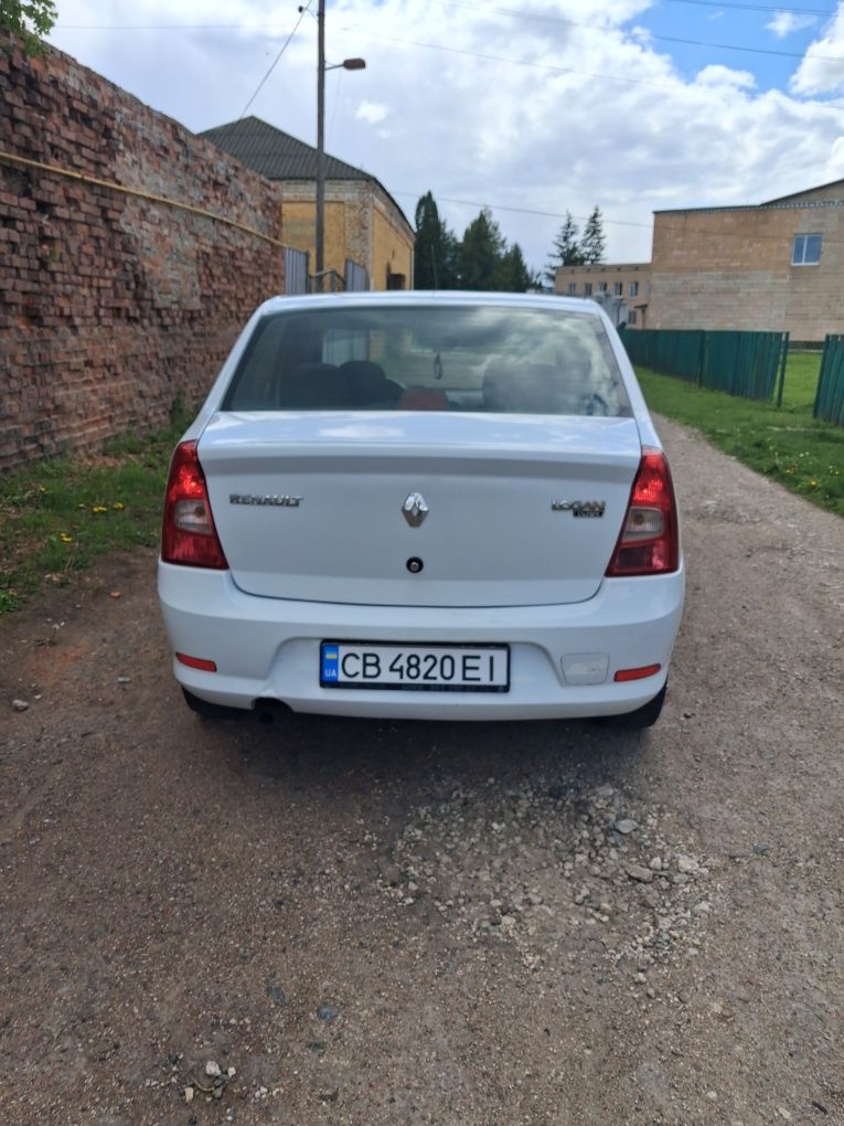 Renault Logan 2012р. 1,4 бензин