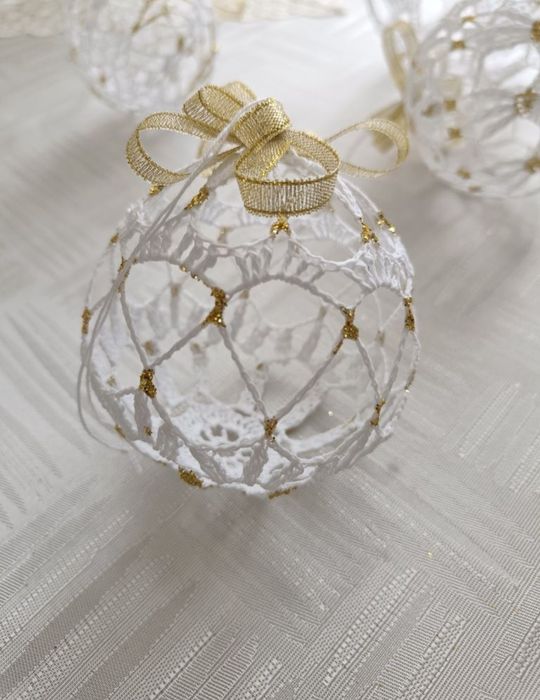 Bombka choinkowa szydełkowa