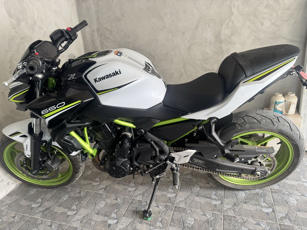 Продається мотоцикл Kawasaki Z650