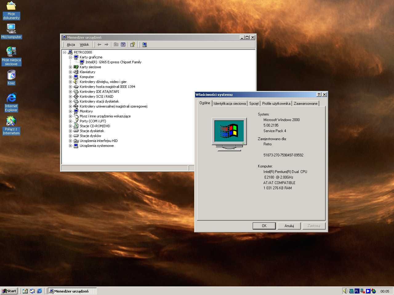 Stary komputer z Windows 2000 do retro gier