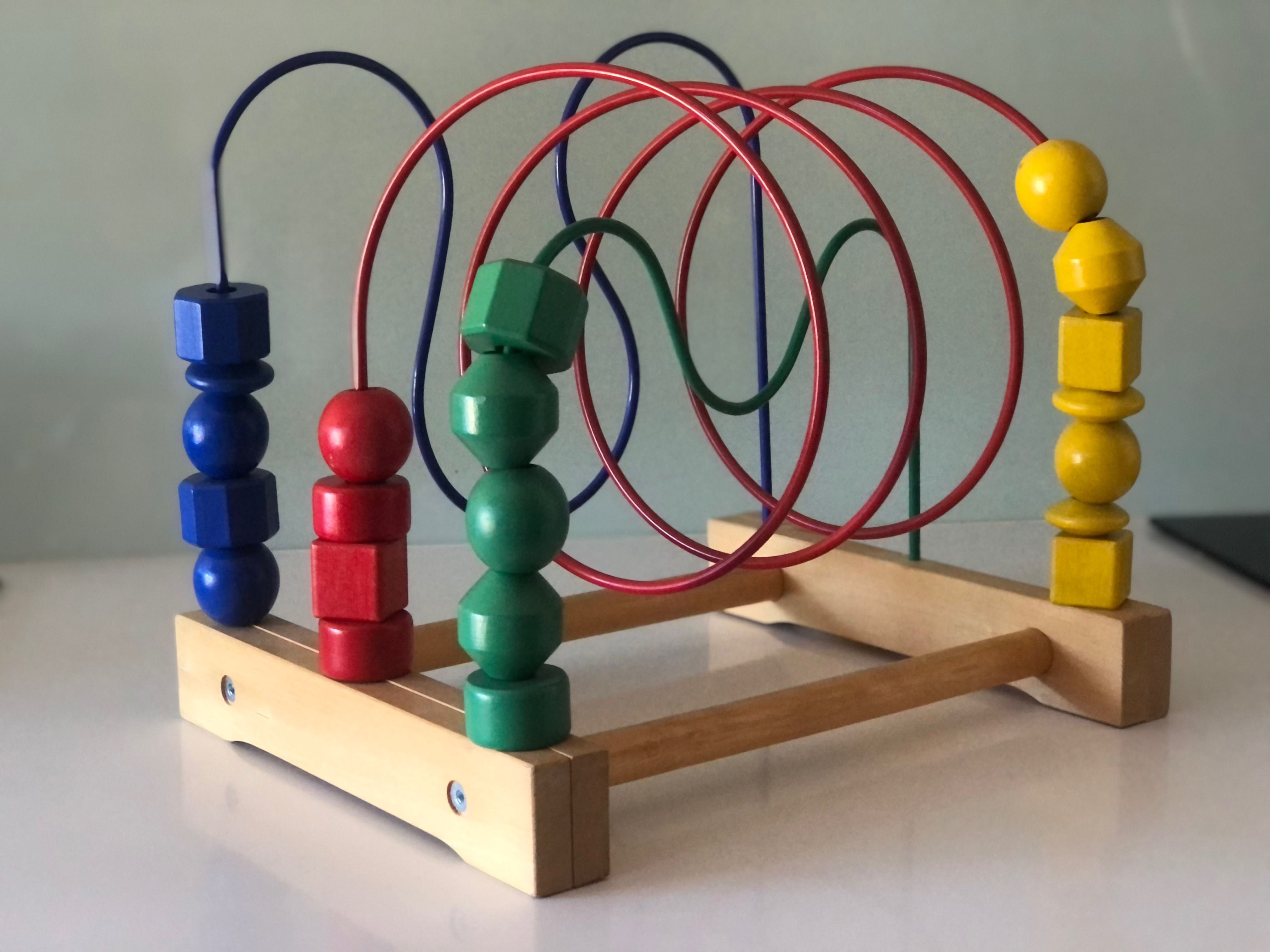 Brinquedo estimula a aprendizagem das cores