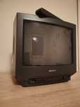 Telewizor Sony Trinitron 14 cali + pilot – retro, sprawny