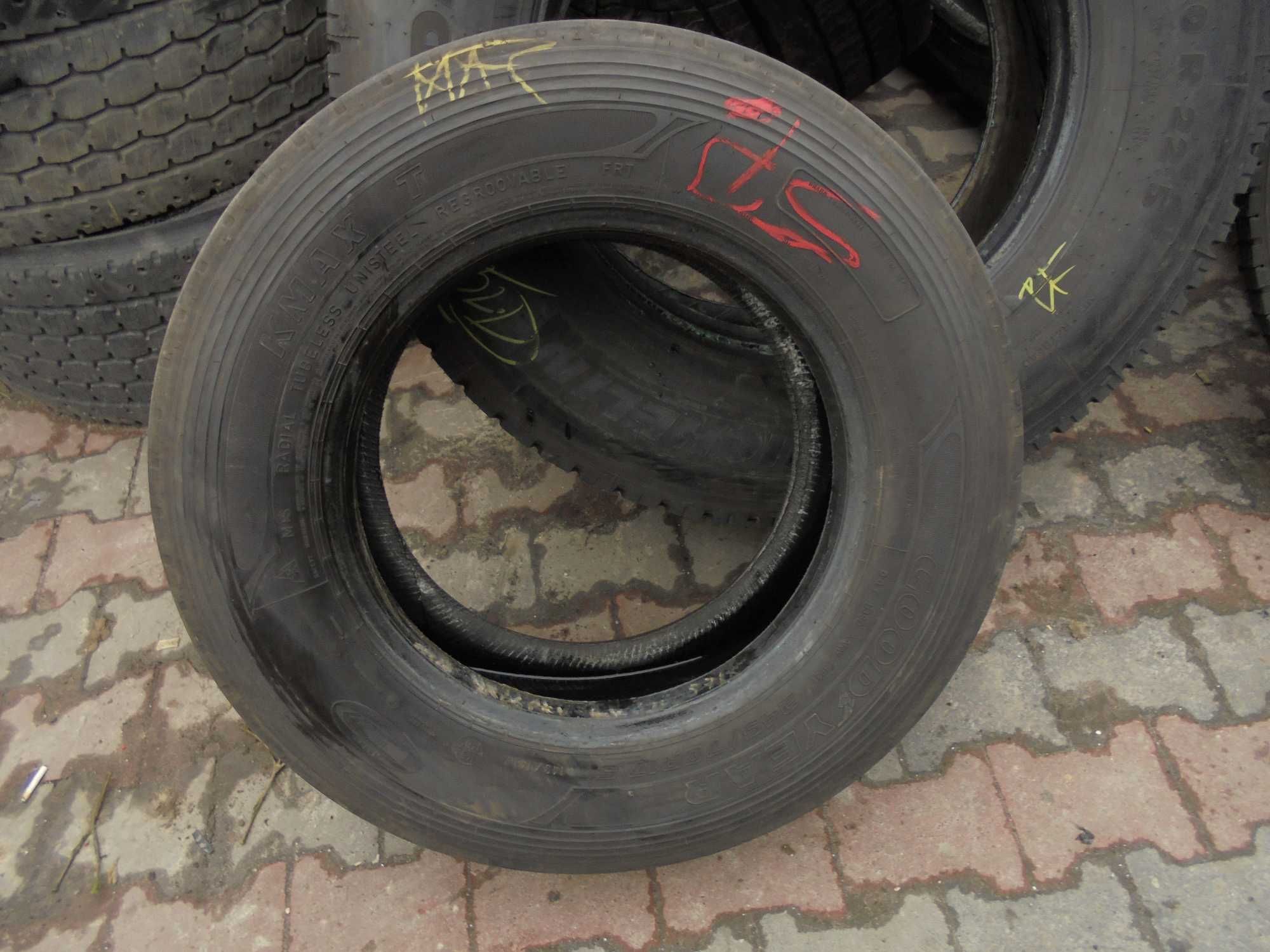 Opona 245/70R17.5 GOODYEAR KMAX T (550 netto)