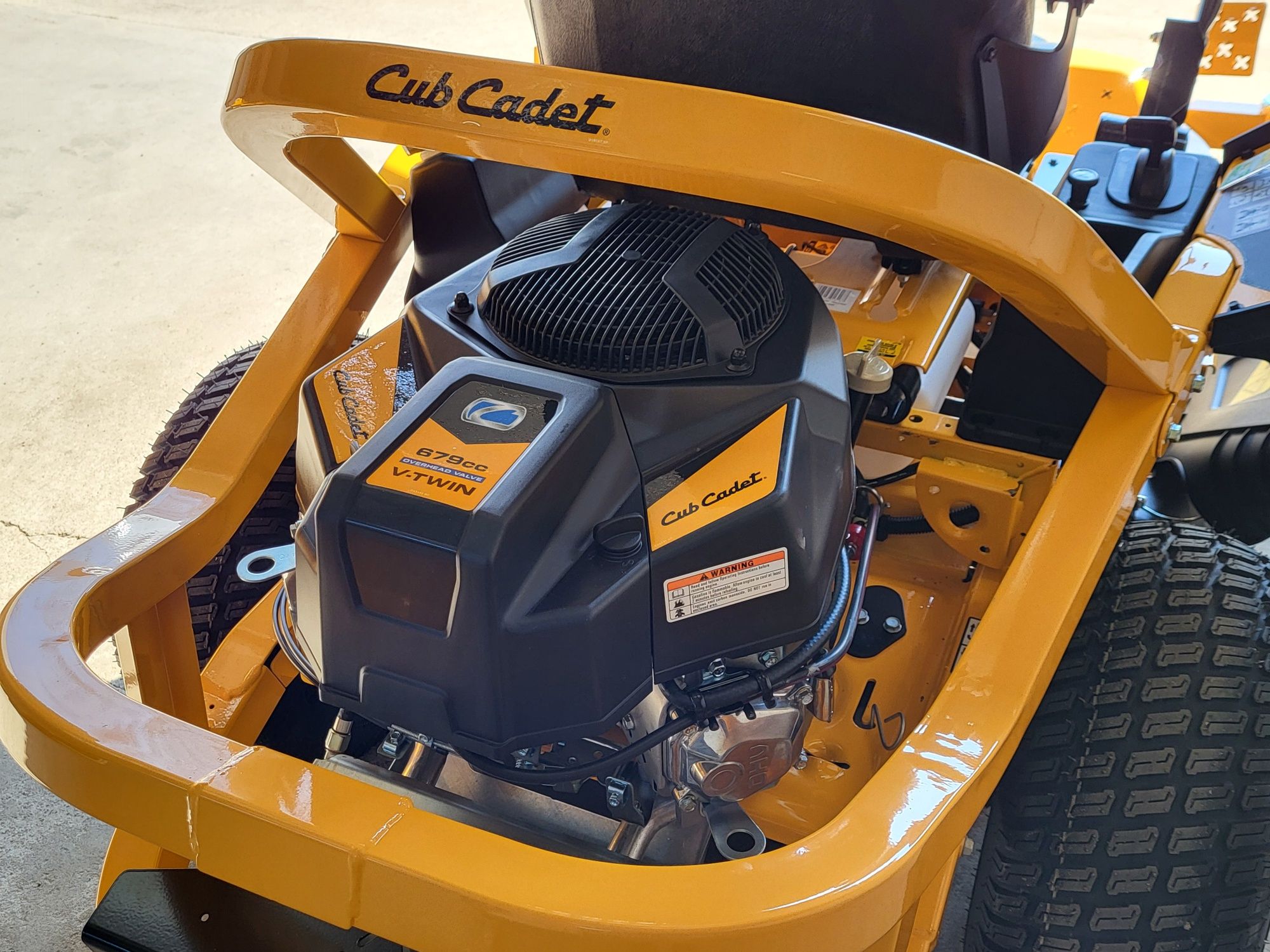 CUB CADET Zero-Turn XZ5 L107 22KM V-Twin traktorek kosiarka
