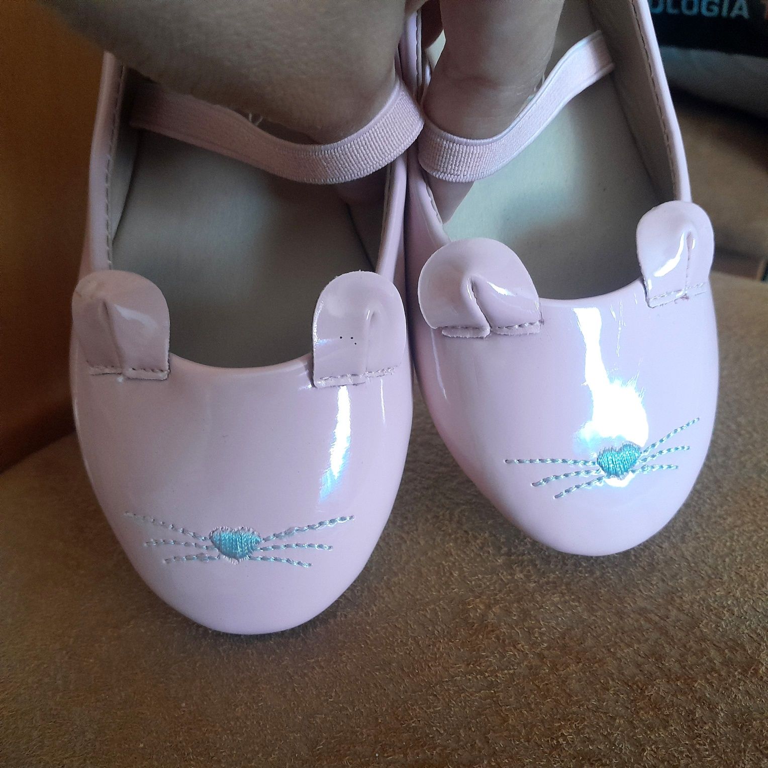Pantofelki r.27 nowe