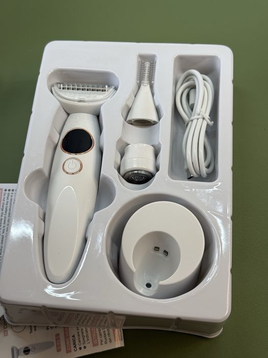 3-в-1 жіноча електробритва з дисплеєм, зарядка через USB