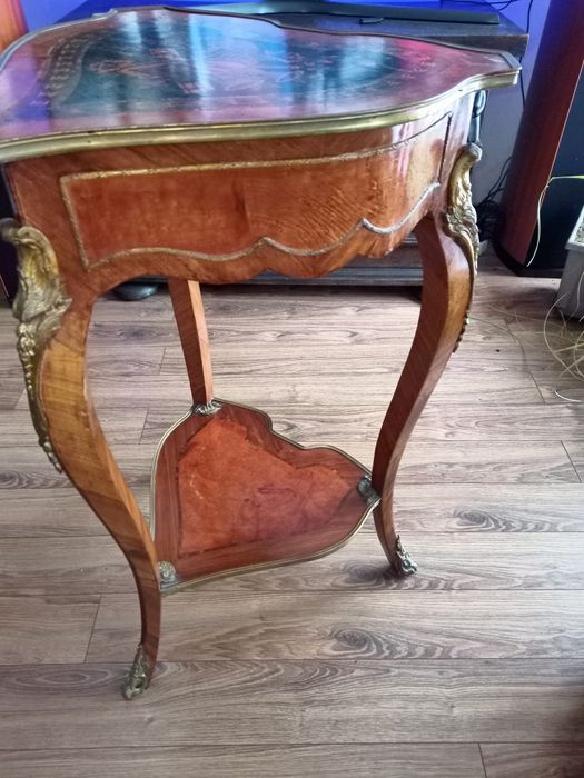 Piękna konsola zdobiona intarsja antyk