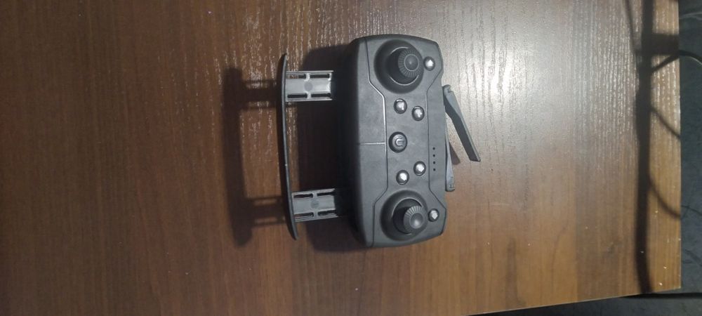 Продам дрон маленький