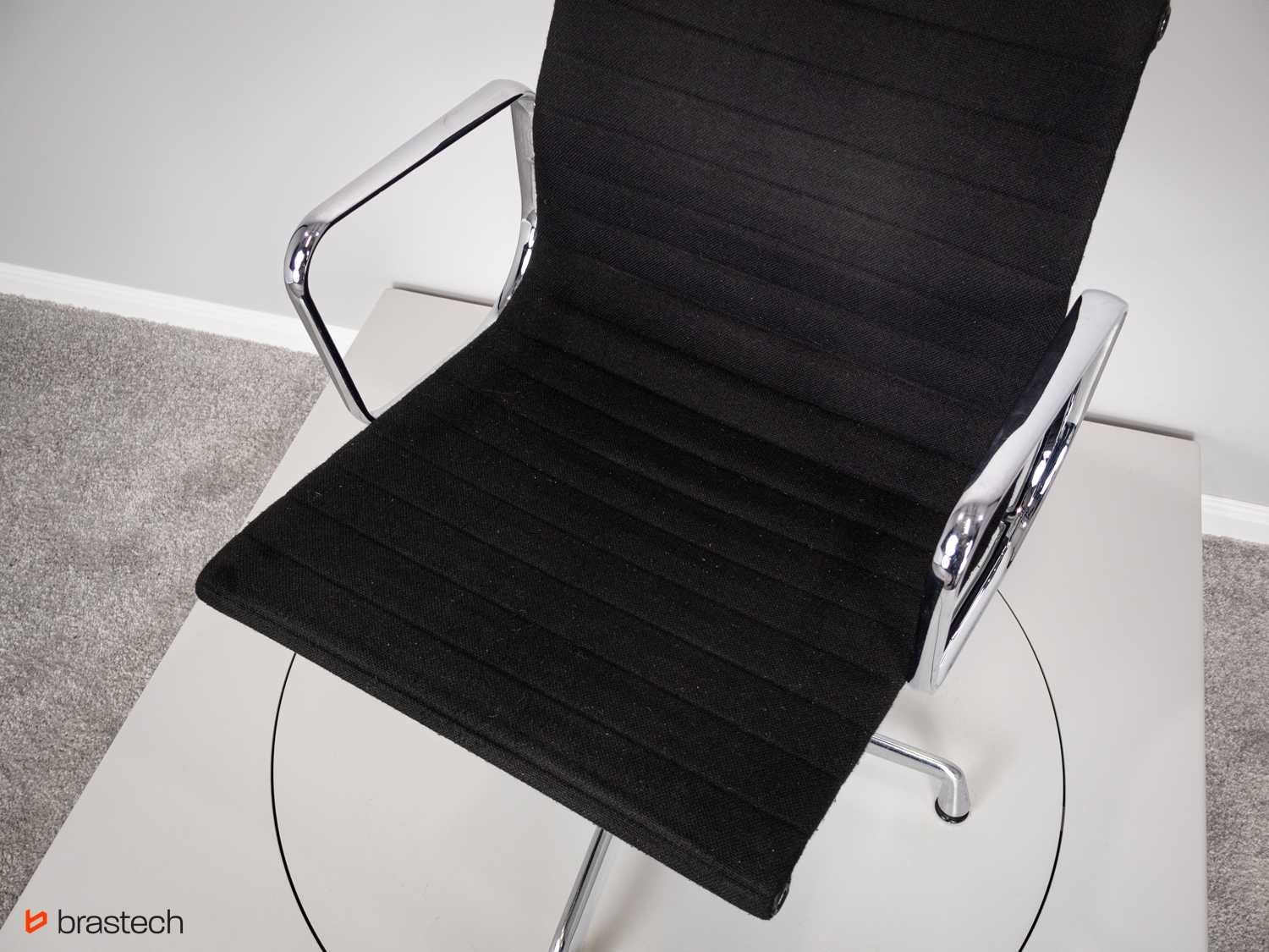 Krzesło Vitra EA 108 oryginał obrotowe fotel alu Charles and Ray Eames