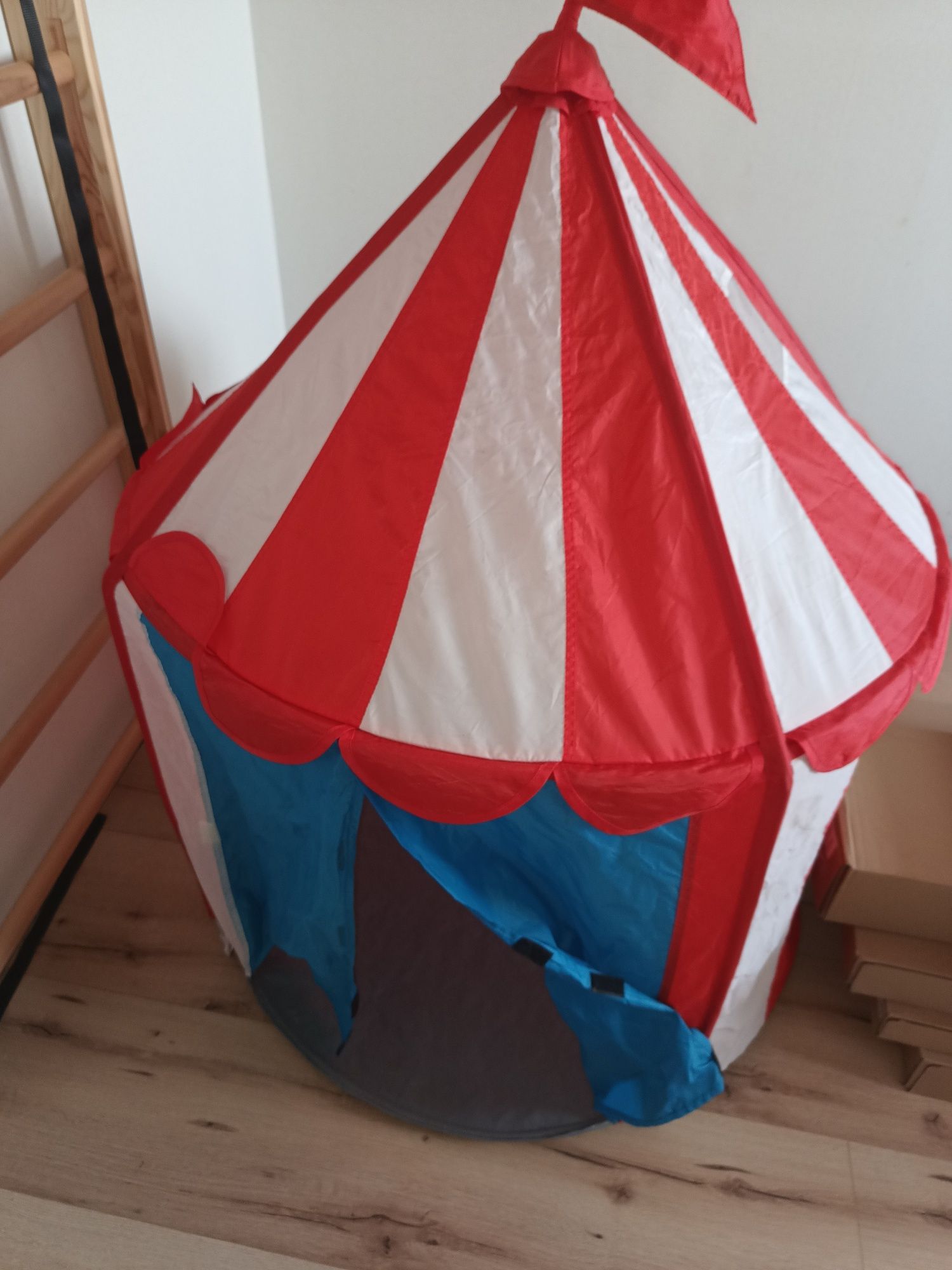 Namiot cyrk ikea