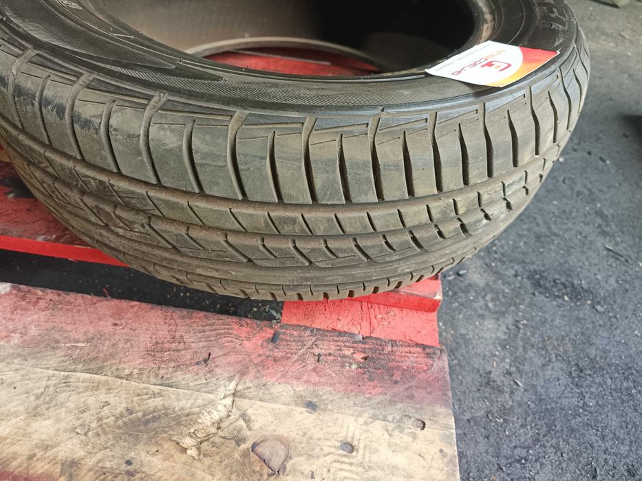 REFP005A 1 Pneu Proxes Cf1 175/65R14 82H