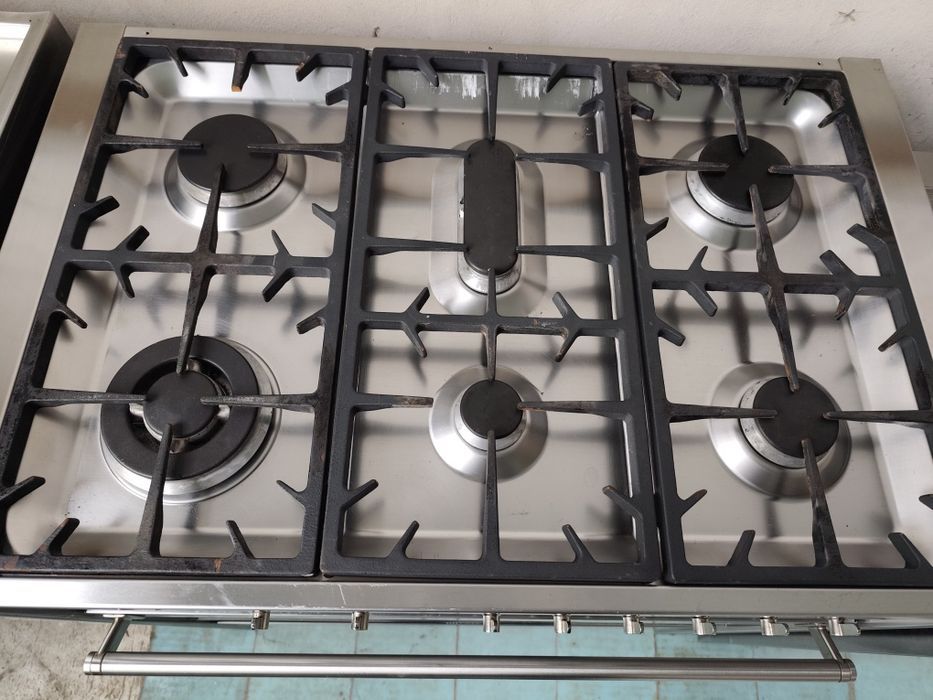 Професійна газова плита Smeg