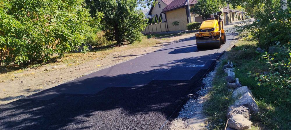 Асфальтирование и укладка асфальтной крошки.