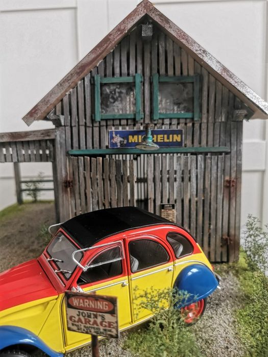 Makieta Diorama 1:18 modele samochodów autoart kyosho norev solido gt