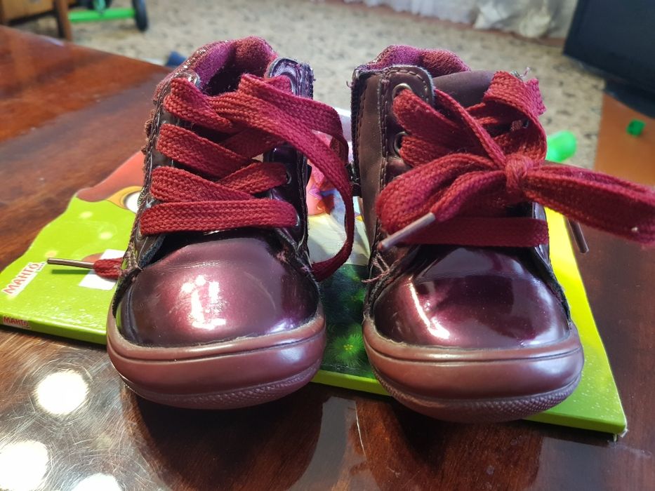 Черевички для дівчинки