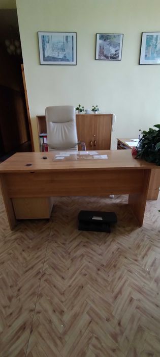Zestaw mebli do sekretariatu