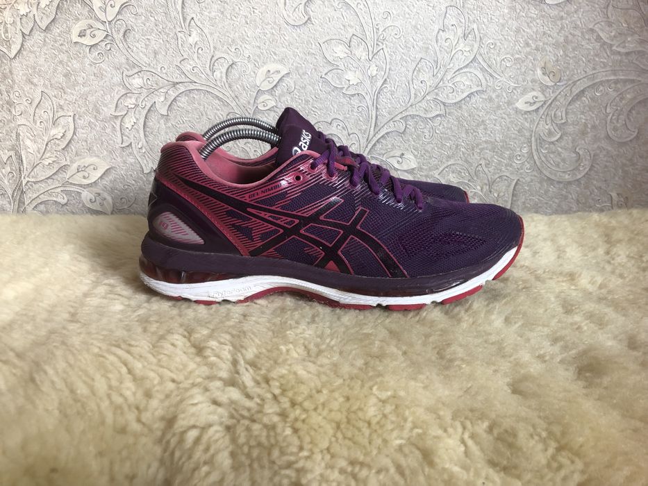 Оригінал кросівки Asics Gel Nimbus 20 біг волейбол 41,5 41 26 25,5