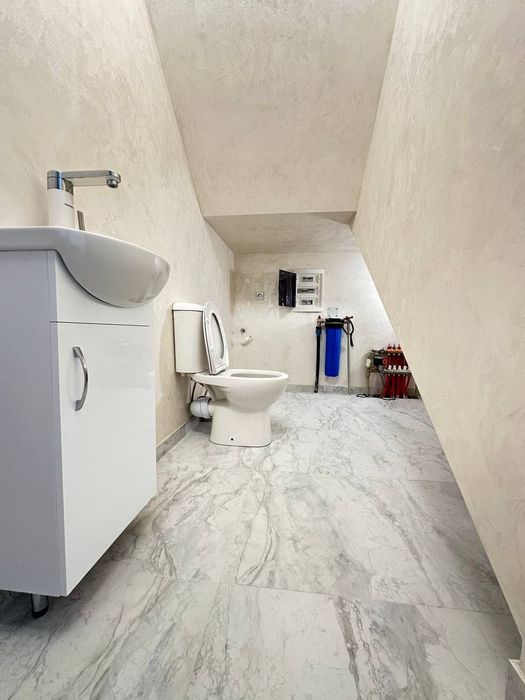 Новий ТАУНХАУС з новим ремонтом, м.Буча, вул.Києво-Мироцька.