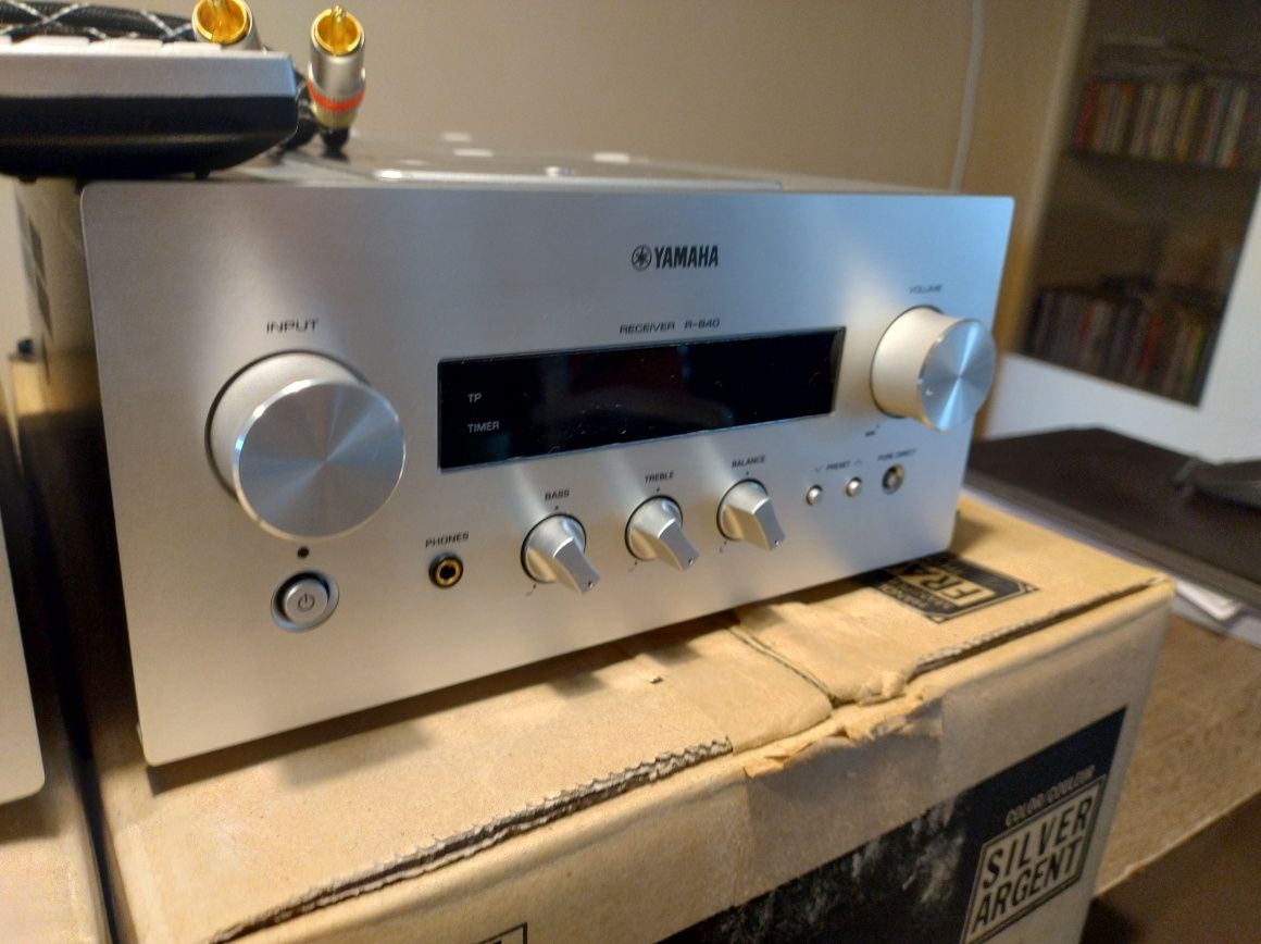 Yamaha Pianocraft R840 iPod, RDS