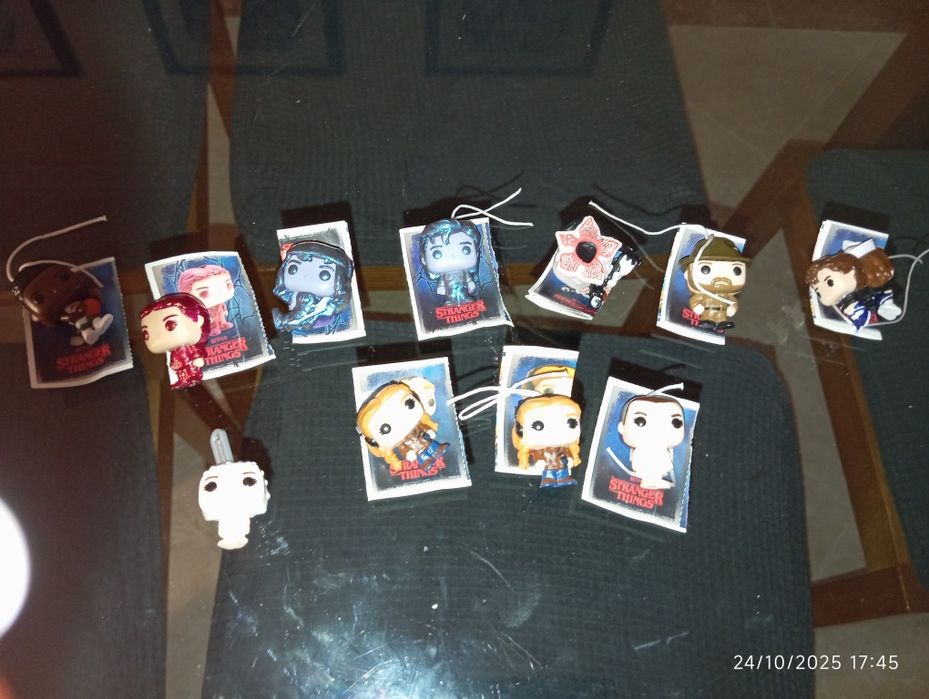 Stranger things kinder joy alteração